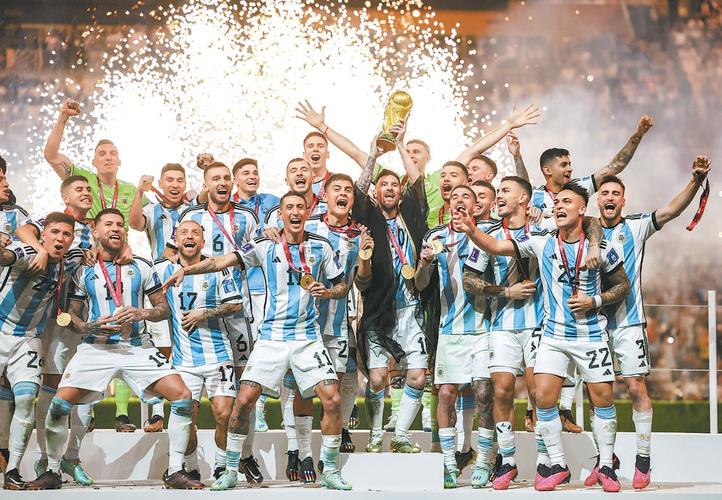 阿根廷球迷庆祝夺冠照片